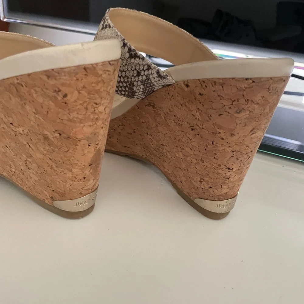 Jimmy Choo - Picture 3 of 7